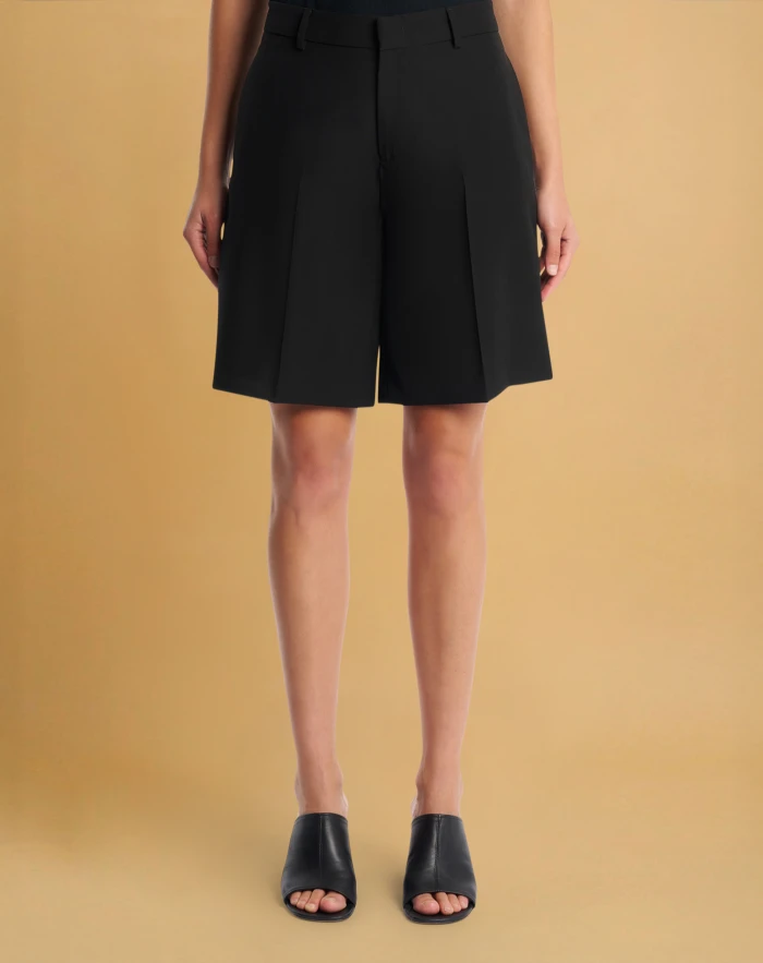Olivia Bermuda shorts in wool poplin