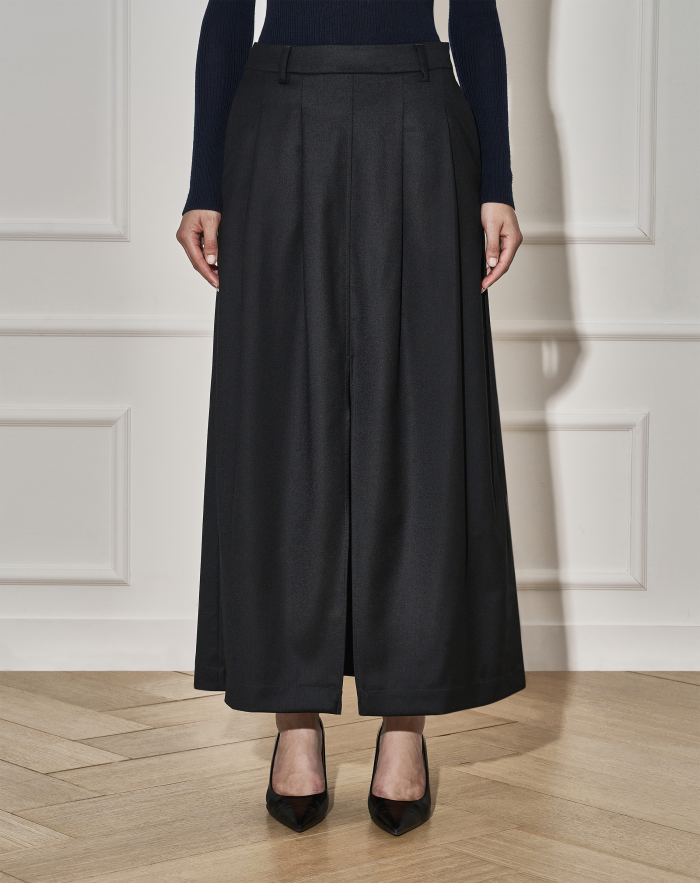 Lorenza skirt in wool flannel