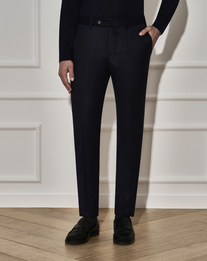 Slim trousers in wool and silk flannel