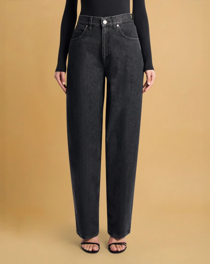 Megan jeans in black denim