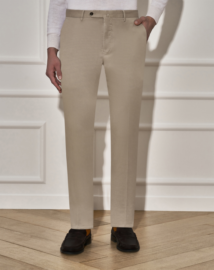 Slim trousers in stretch gabardine