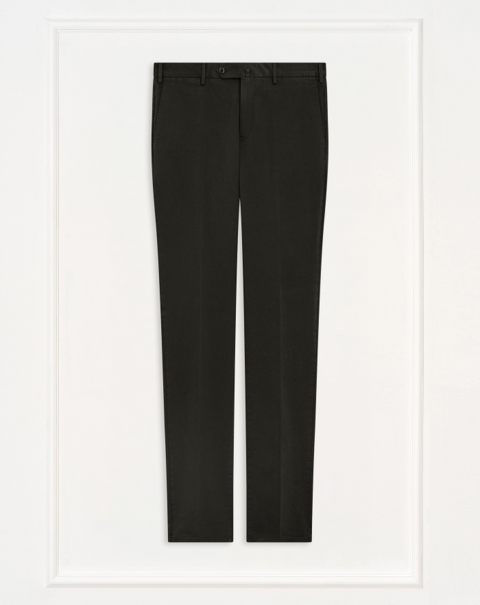 Slim trousers in stretch gabardine