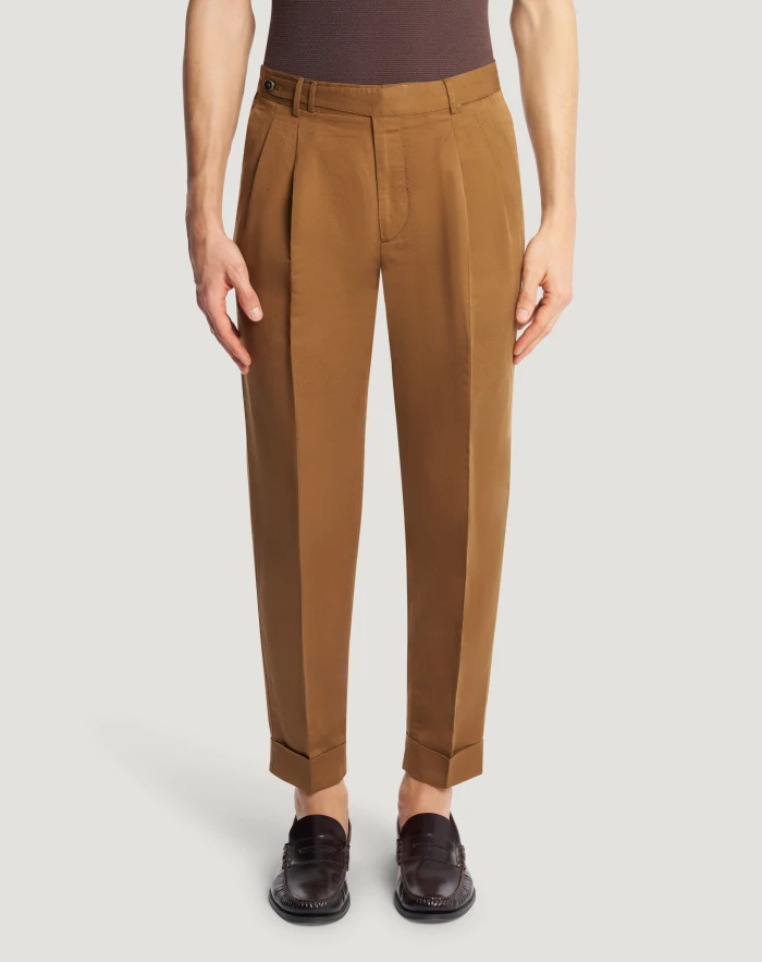 Carrot trousers in linen and cotton twill
