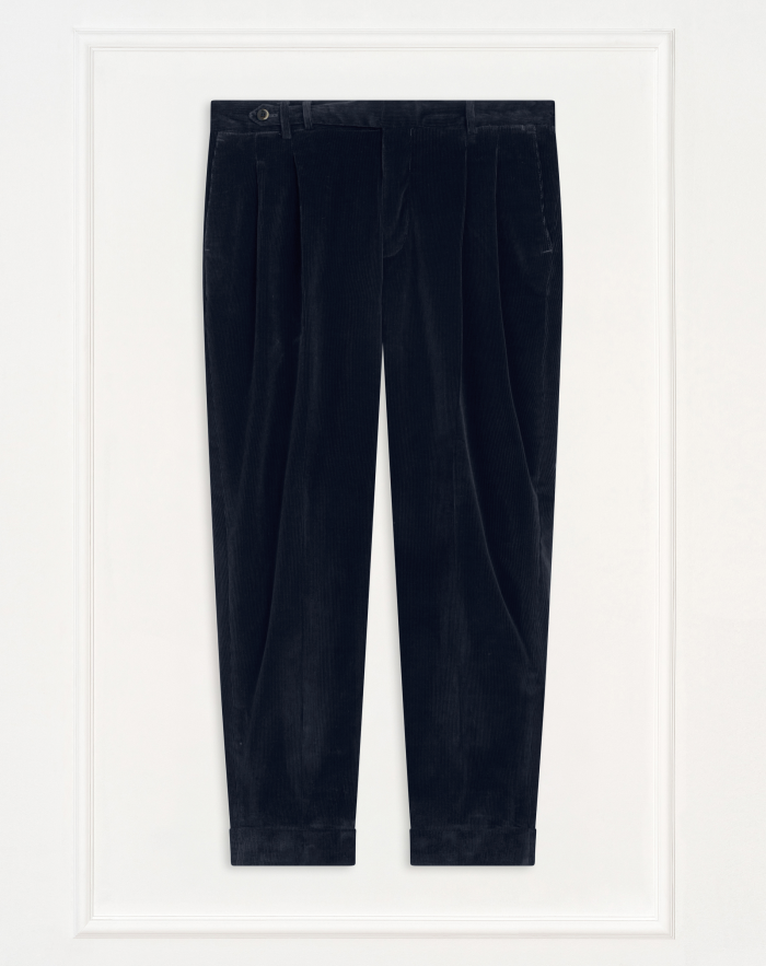Carrot trousers in super soft velvet
